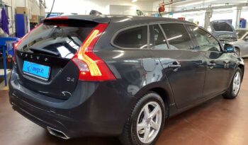 
										Volvo V60  D3 Geartronic Momentum full									