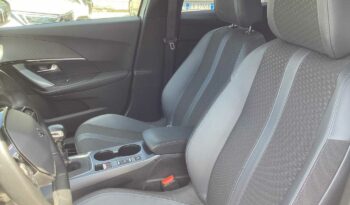 
										Peugeot 2008 2ª serie PureTech 100 S&S Allure full									