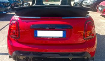 
										MINI Cbr. (F57) Mini 1.5 Cooper JCW Cabrio full									