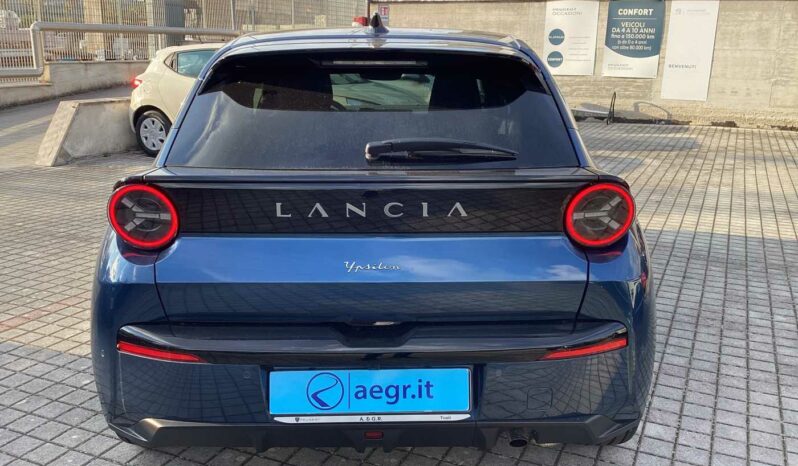 
								Lancia Ypsilon 4ª serie Hybrid e-DCT Edizione Cassina full									