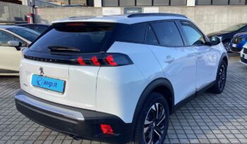 
										Peugeot 2008 2ª serie BlueHDi 110 S&S Allure full									