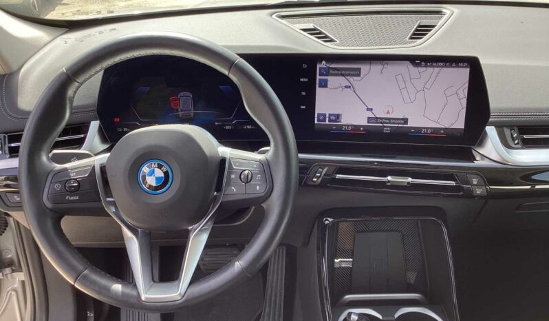 
								BMW iX1 (U11) xDrive 30 xLine full									
