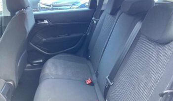 
										Peugeot 308 full									