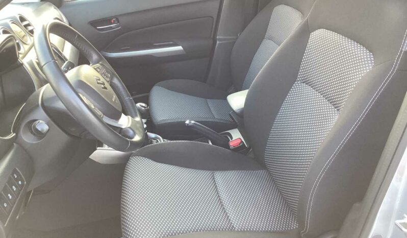 
								Suzuki Vitara full									
