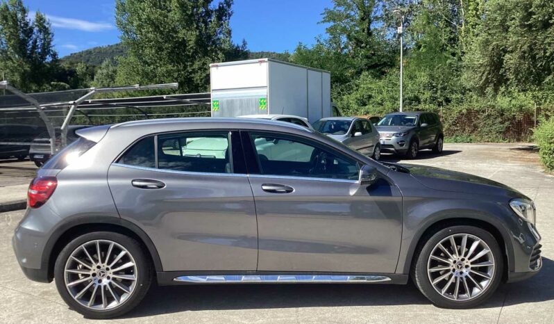 
								Mercedes-Benz GLA (X156) 200 d Sport full									