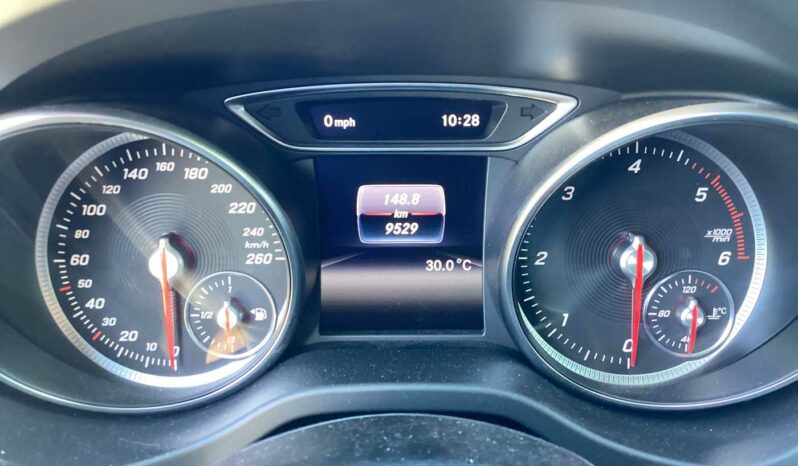 
								Mercedes-Benz GLA (X156) 200 d Sport full									