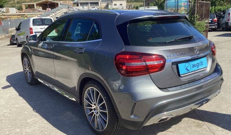 
								Mercedes-Benz GLA (X156) 200 d Sport full									