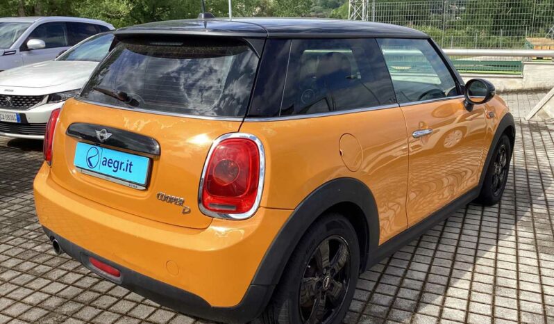 
								MINI 4ª serie (F56) Mini 1.5 Cooper D full									