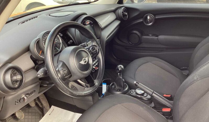 
								MINI 4ª serie (F56) Mini 1.5 Cooper D full									