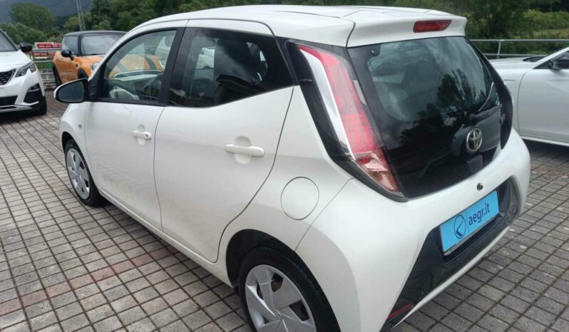 
								Toyota Aygo 2ª serie 1.0 VVT-i 69 CV 3 porte x-play MMT full									