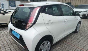 
										Toyota Aygo 2ª serie 1.0 VVT-i 69 CV 3 porte x-play MMT full									