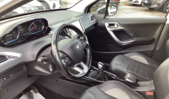 
										Peugeot 2008 1° serie PureTech Turbo 110 S&S Allure full									