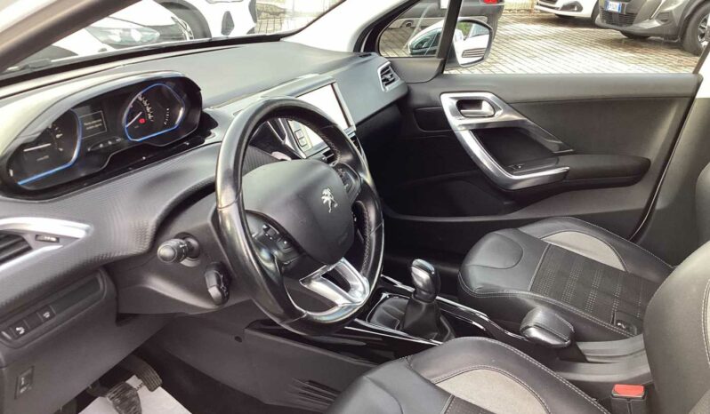 
								Peugeot 2008 1° serie PureTech Turbo 110 S&S Allure full									