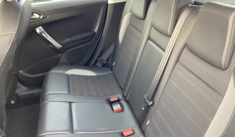 
								Peugeot 2008 1° serie PureTech Turbo 110 S&S Allure full									