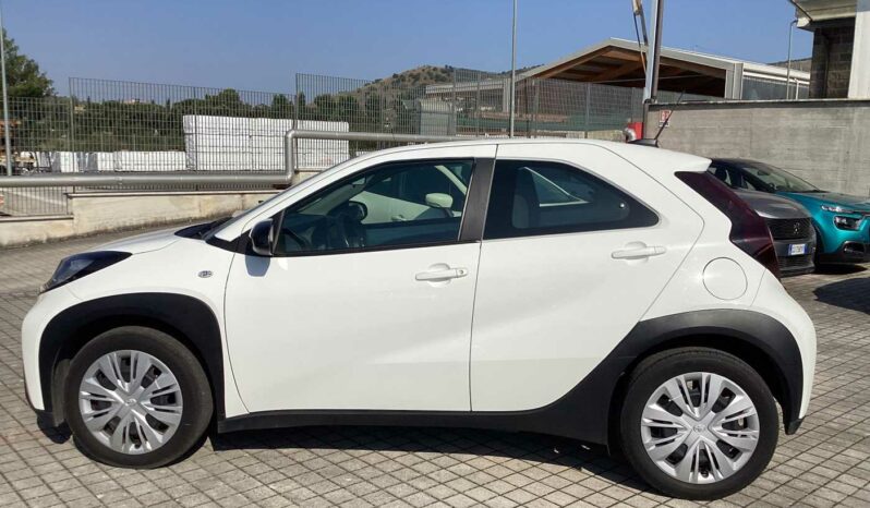 
								Toyota Aygo X X 1.0 VVT-i 72 CV 5 porte Active S-CVT full									