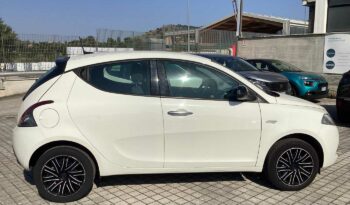 
										Lancia Ypsilon 3ª serie 1.0 FireFly 5 porte S&S Hybrid Gold full									