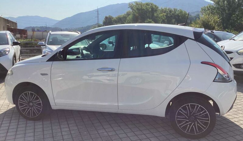 
								Lancia Ypsilon 3ª serie 1.0 FireFly 5 porte S&S Hybrid Gold full									